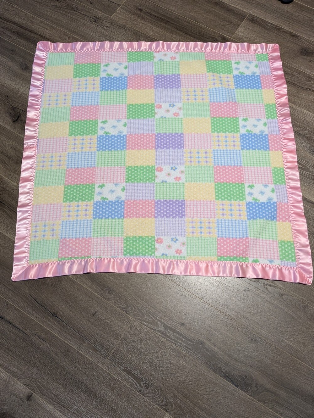 Pastel Patchwork Baby Blanket with Pink Satin Border. 39x 40 Inches . EUC . - Picture 1 of 5